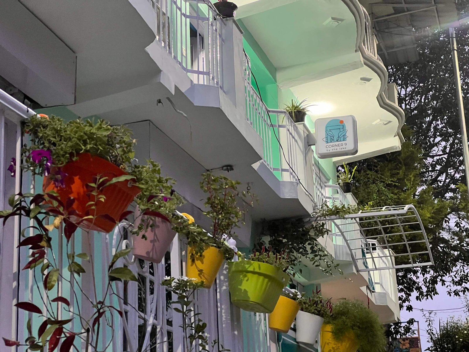 Corner 9 by the Lake